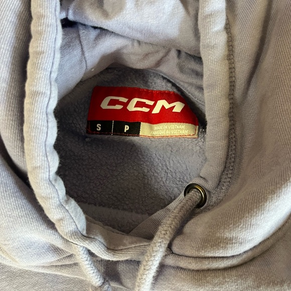 Men’s CCM Hockey Hoodie - Picture 3 of 3